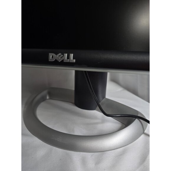 Dell 1703FPt 17" LCD Flat Panel Monitor with Stand and Power Cord - Picture 11 of 16